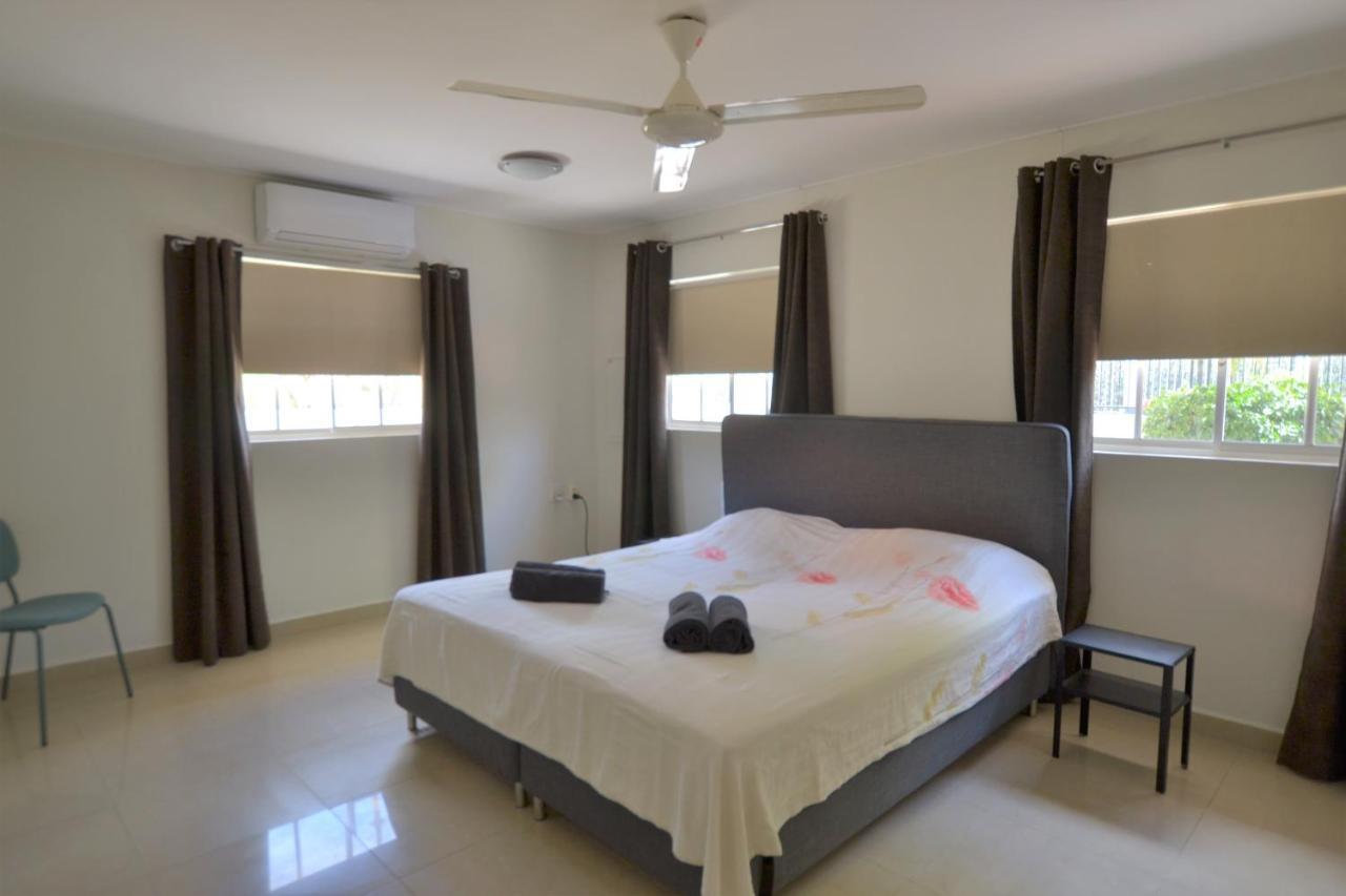 Relex Villa With Private Pool วิลเลมสตัด ภายนอก รูปภาพ